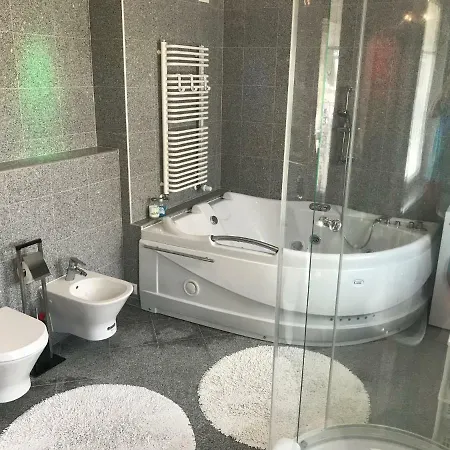 Gasthof Surga Apartament *