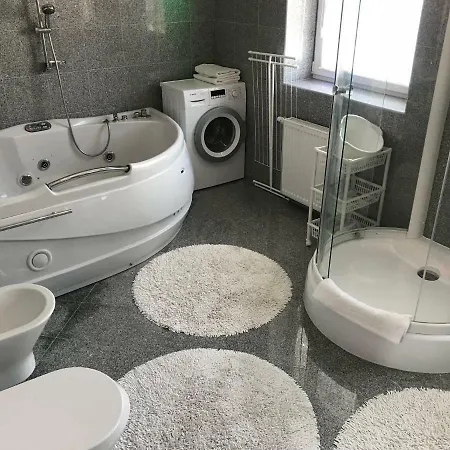 Gasthof Surga Apartament *